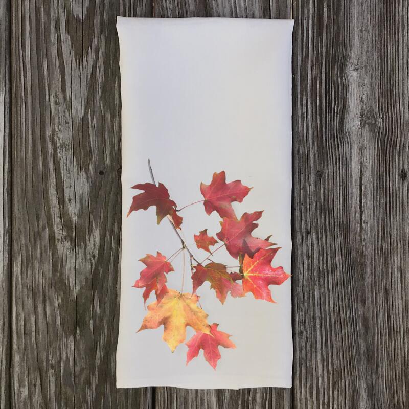 fall-leaves-handtowel