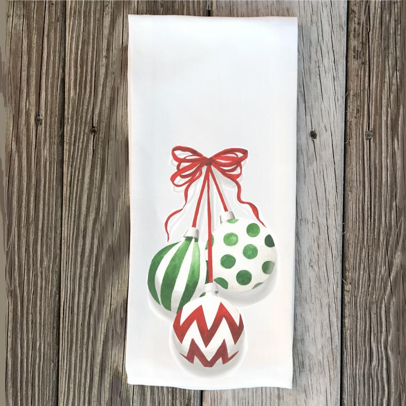 green-red-triple-ornament-hand-towel